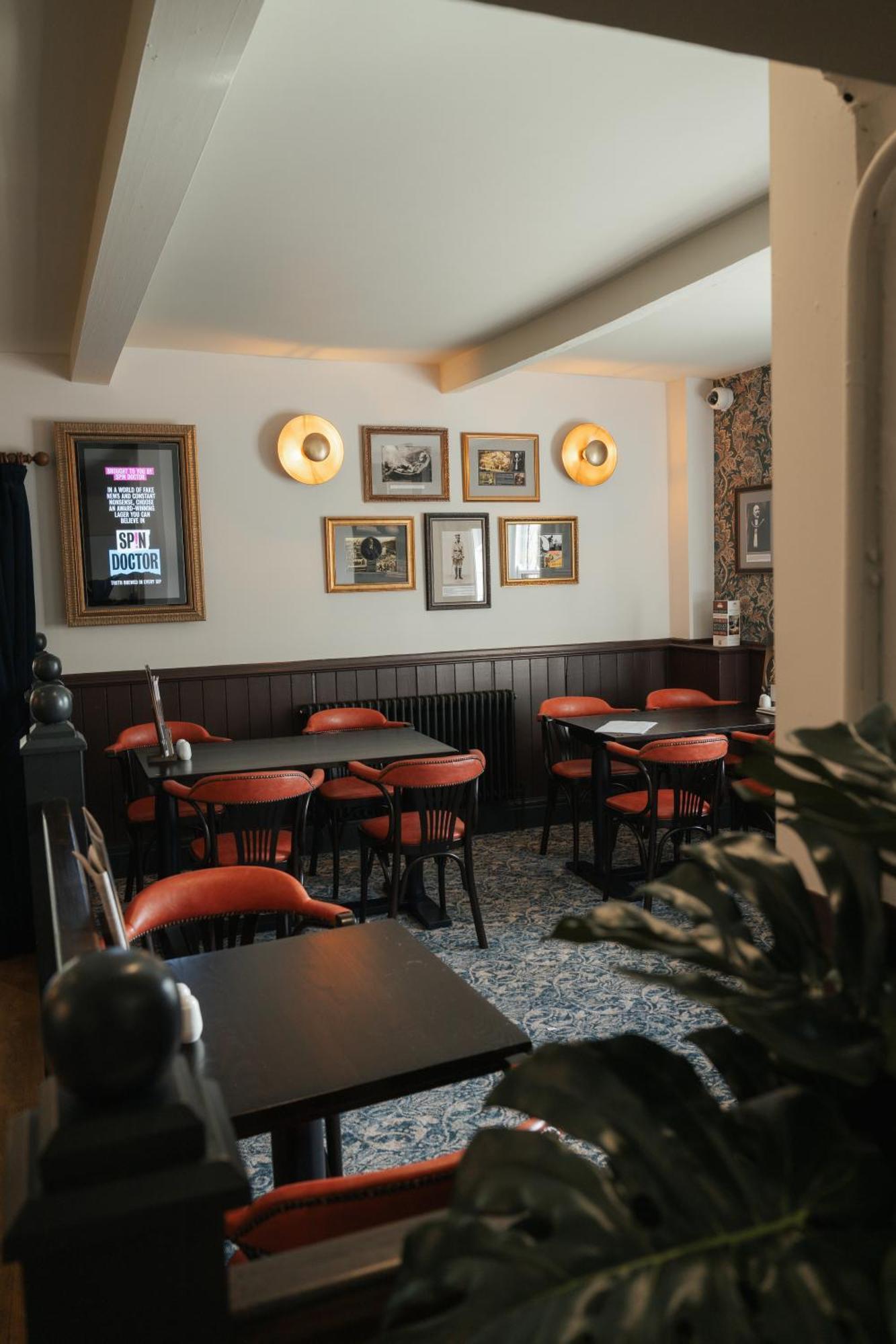 Black Dog Inn 博尔顿 外观 照片