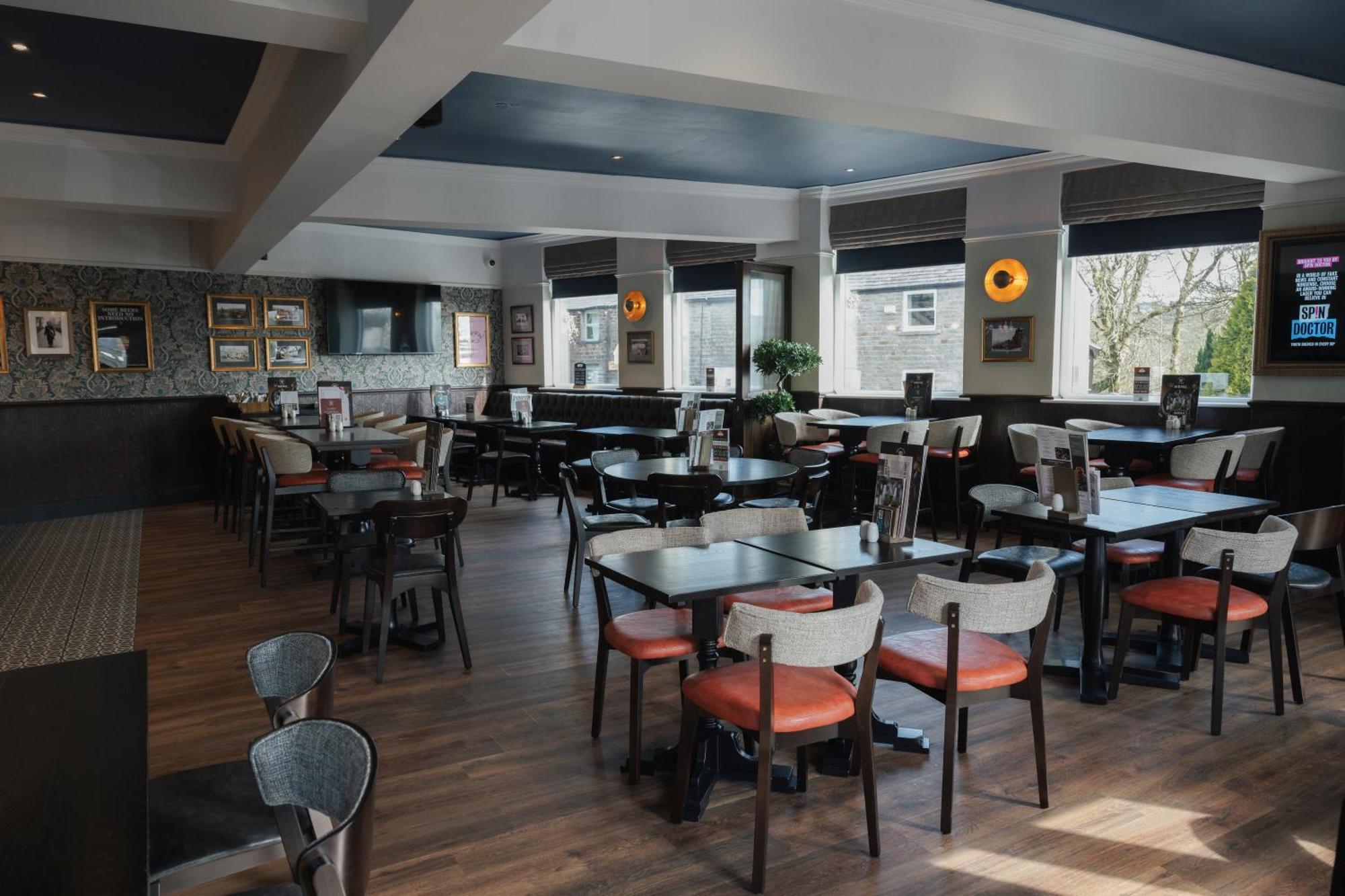 Black Dog Inn 博尔顿 外观 照片