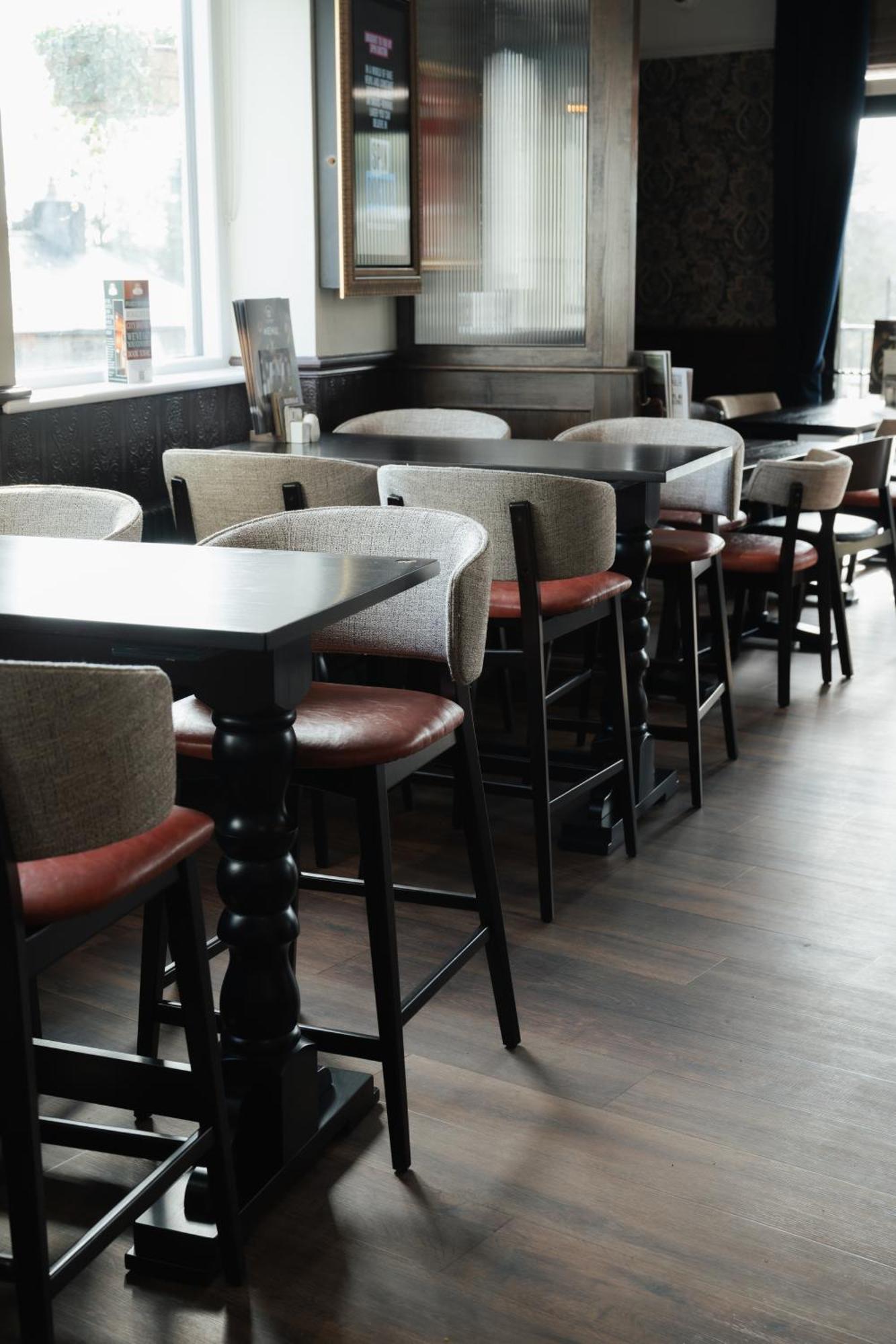 Black Dog Inn 博尔顿 外观 照片